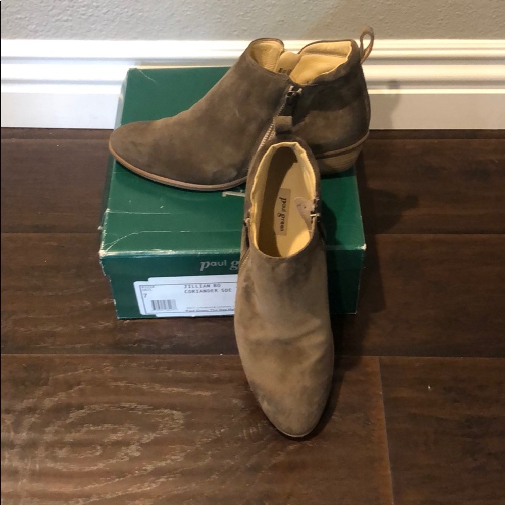 Paul Green Women's Jillian Ankle Bootie